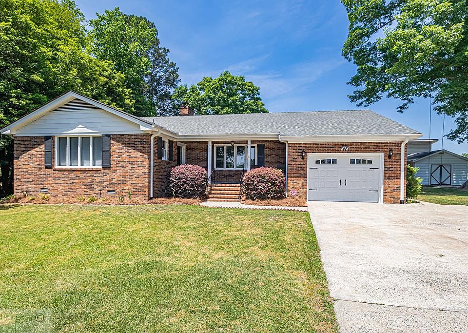 1st image of 313 Holland Hill Dr