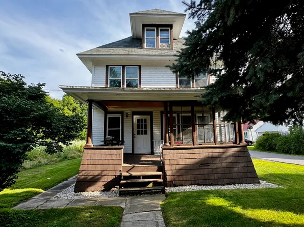 1984 State Highway 22b, Morrisonville, NY 12962