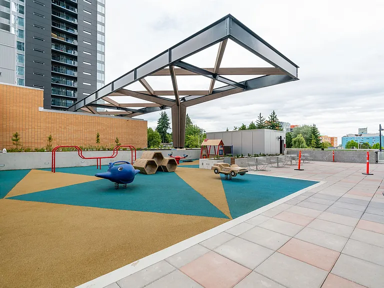 13615 Fraser Hwy #2403 — Photo 31