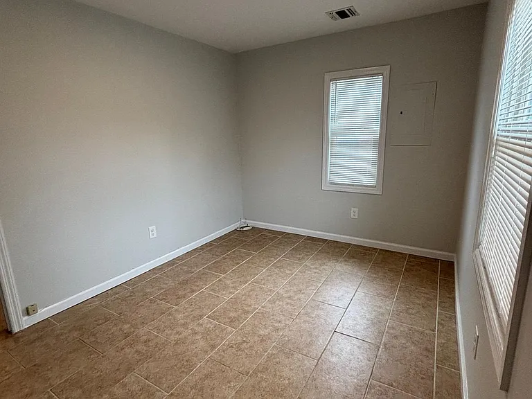 101 Miramar Ave #B — Photo 2
