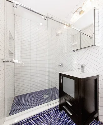 Rented by Avenues Real Estate | media 19