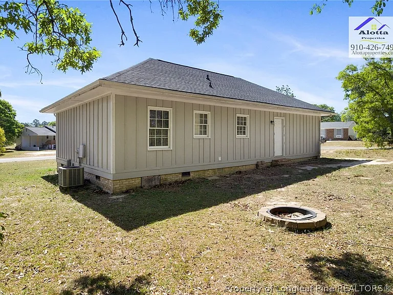 818 Grambling Ct — Photo 26