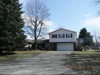 1st image of 9207 W Tulip Tree Dr