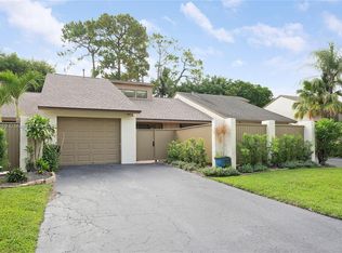 244 Pleasant Wood Dr, Wellington, FL 33414