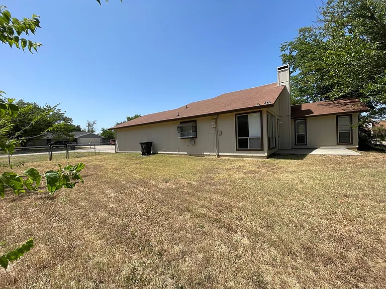 4502 Whitmire Ln — Photo 19