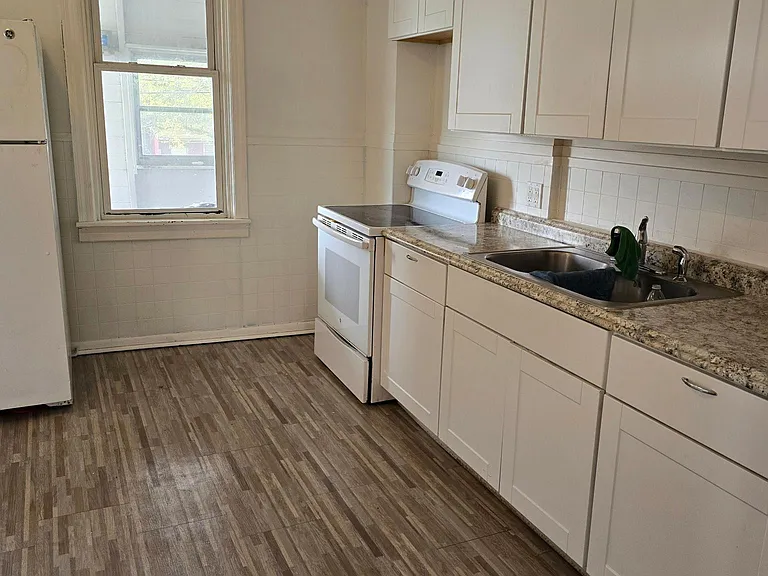 630 S 2nd St — Photo 10