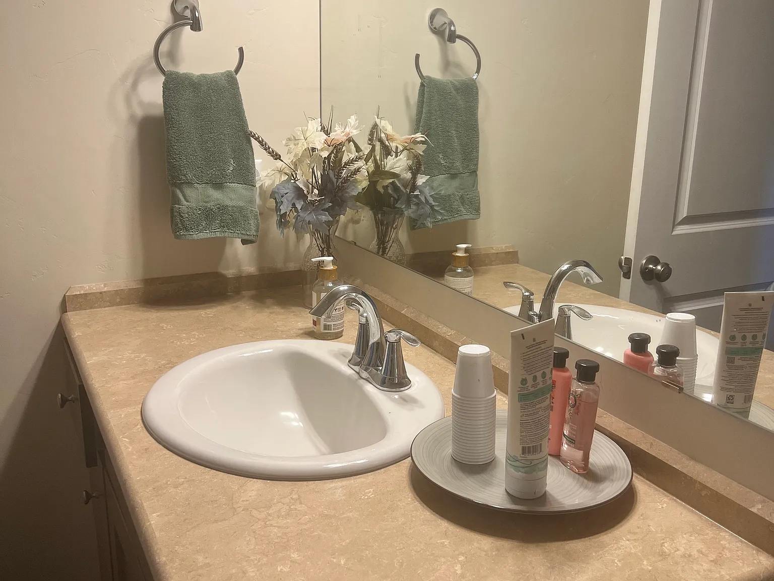 3 bed, 1456 sqft, $750 — Photo 2