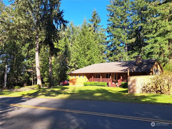 11312 Hillcrest Drive, Anderson Island, WA 98303