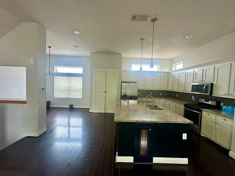 3351 Kilgore St — Photo 34