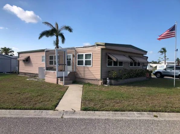 6315 Honolulu Dr, Bradenton, FL 34207