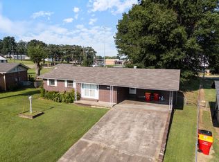 103 Adams St, Morrilton, AR 72110