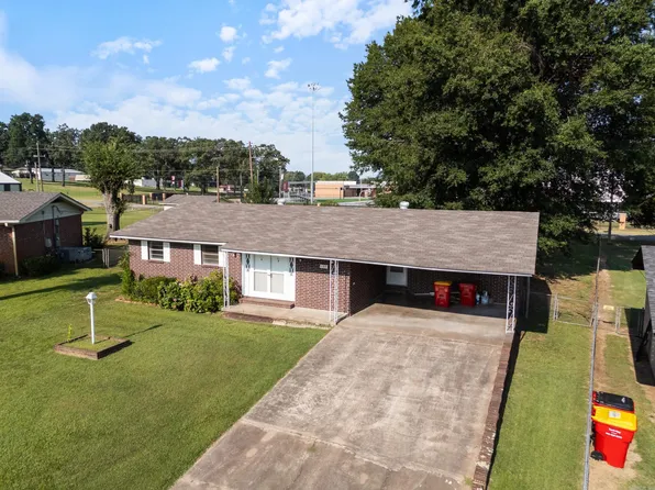 103 Adams St, Morrilton, AR 72110