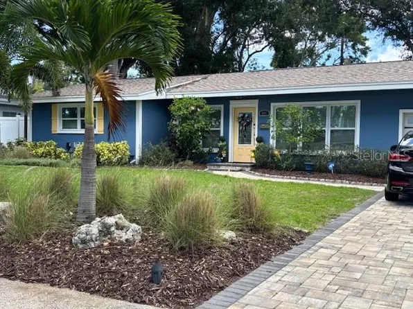 906 Ponce De Leon Blvd, Belleair, FL 33756