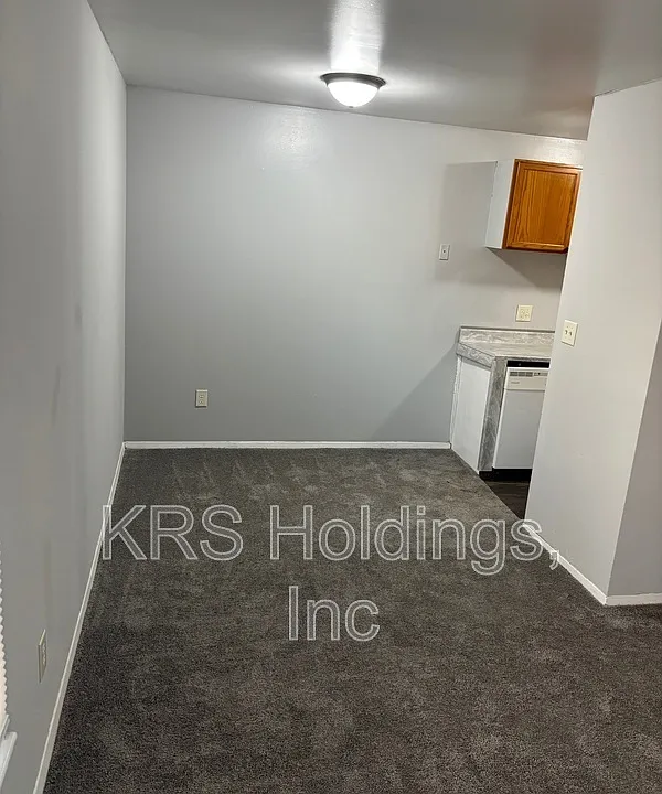 1215 Nelson St #D