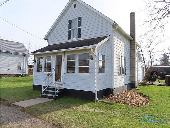 2nd image of 202 Primrose St