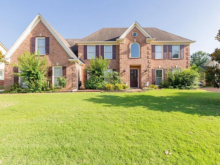 10191 Wynmanor Dr — Photo 1