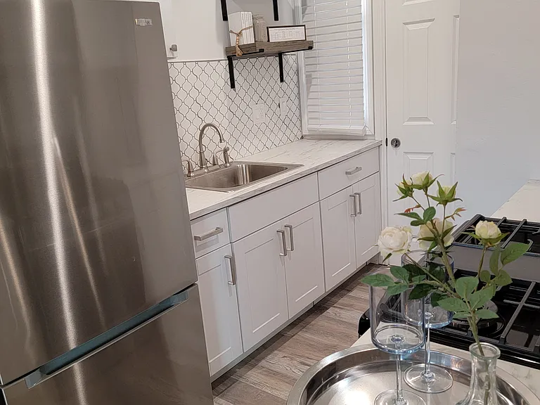 6250 S Wilton Pl — Photo 1