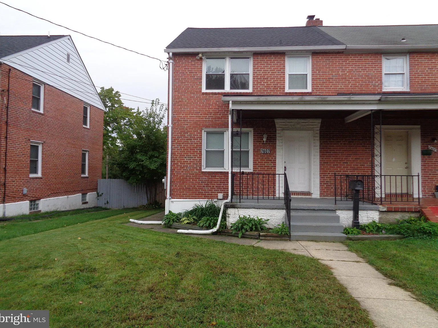 4 bed, 2.0 bath, 1650 sqft, $2,250 — Photo 2