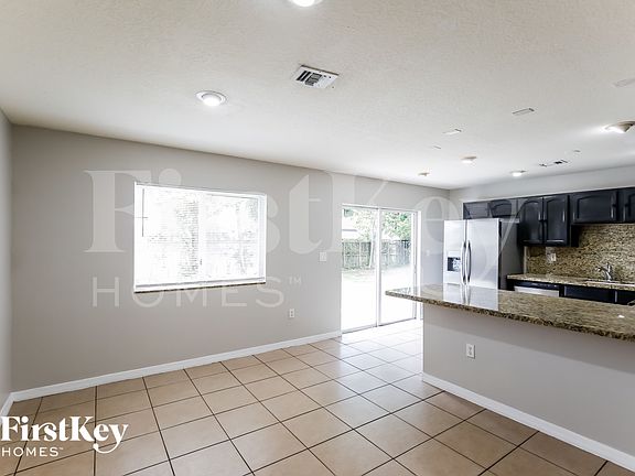 4th image of 21728 Ingraham Ave