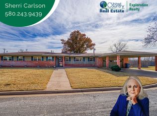 309 Pawnee Rd, Foss, OK 73647