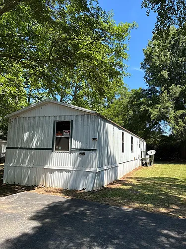 100 Oxford Cir #409 Photo 1