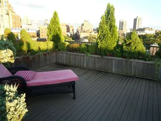 Rented by New York City Apartments | media 43