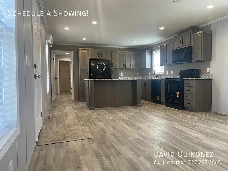 701 W Mill St #169 — Photo 2