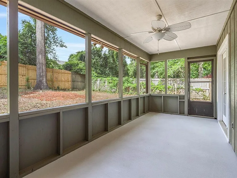 2556 Panther Creek Rd #B — Photo 27