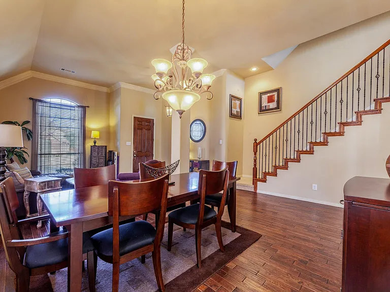 920 Fannin Dr — Photo 11