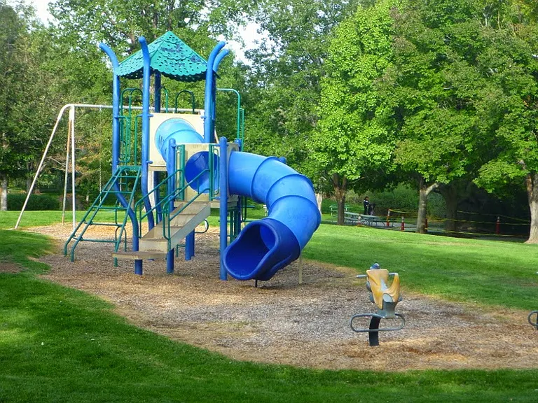 Crissie Cauglhin Park is a short walk down the path.