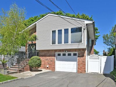 76 E 12th Street, Huntington Station, NY, 11746