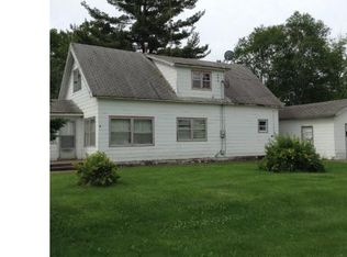 525 Maple Ave E, Mora, MN 55051