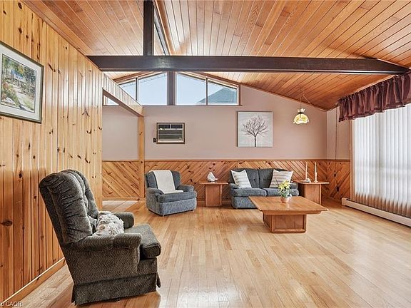 5th image of 268 Canboro Rd