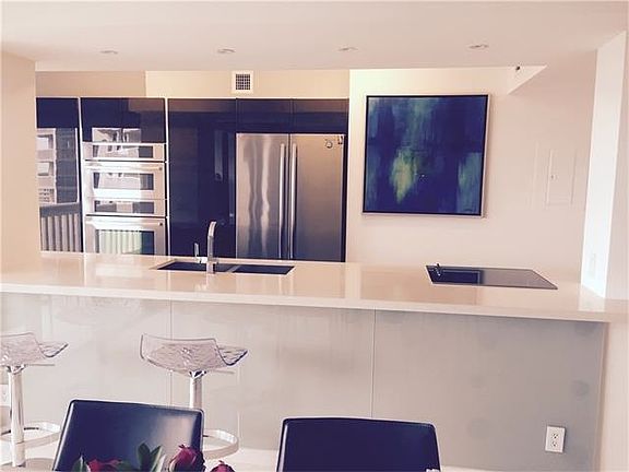 5th image of 1000 Island Blvd APT 805