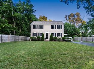 4 Carver Rd, Wareham, MA 02571