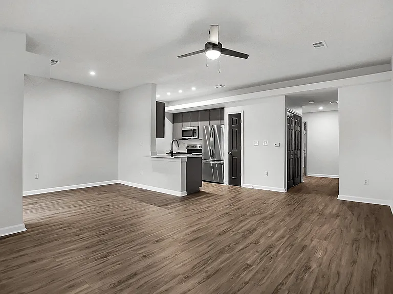 8940 Latitudes Dr — Photo 22