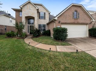 13907 Normandy Ct, Sugar Land, TX 77498
