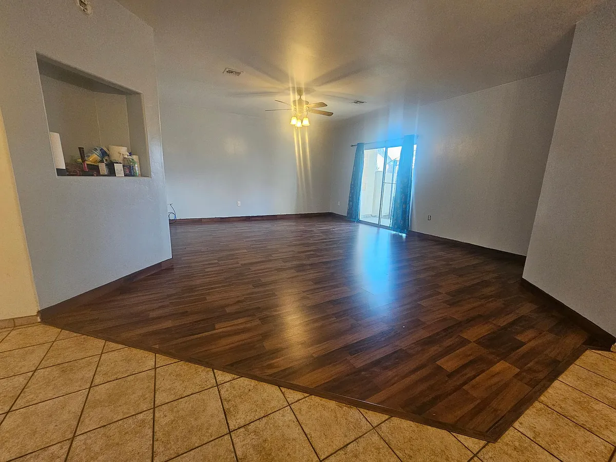 Building Photo - 2047 W Bramburgh Ct