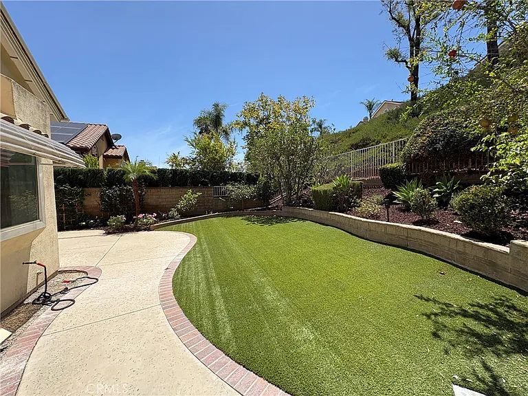 26601 White Oaks Dr — Photo 7