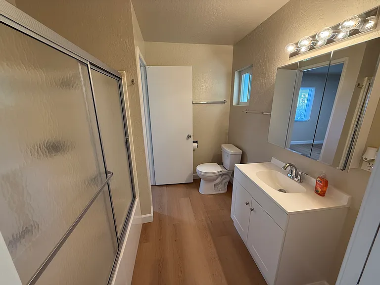 1010 Figueroa St #2 — Photo 11