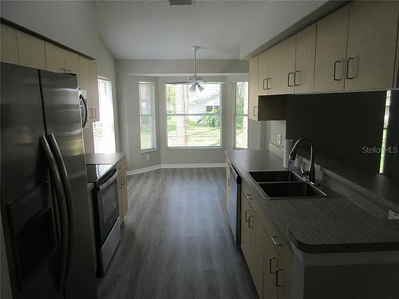 3rd image of 11509 Baronwood Ct