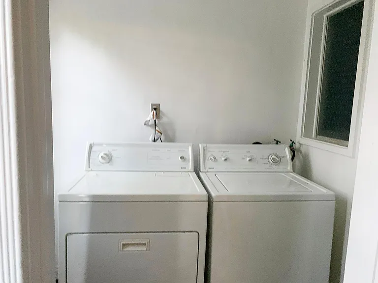 422 N Harper Ave — Photo 8