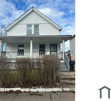 3618 E 143rd St