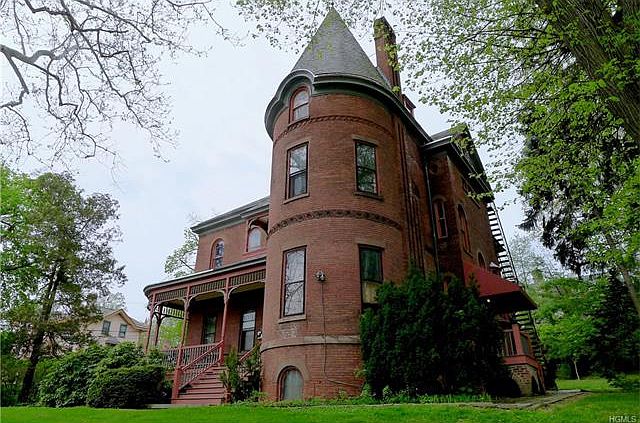 1st image of 335 Grand St