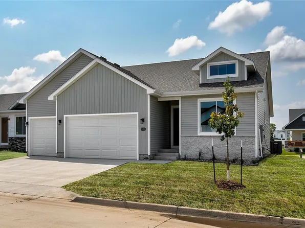 9780 Thorton Dr, Johnston, IA 50131