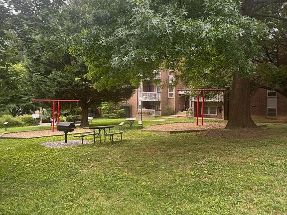 3rd image of 2307 Greenery Ln APT 203-2