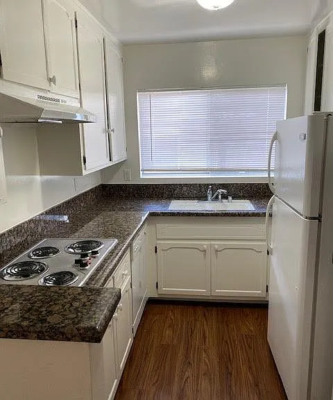 1449 Rexford Dr #5 — Photo 4