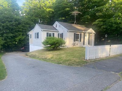 392 Pleasant St, Leominster, MA, 01453