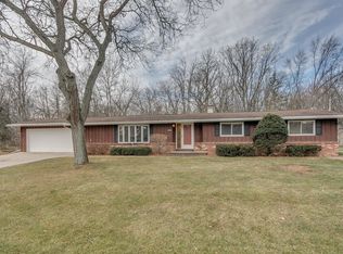 25 Pine Ct, Appleton, WI 54914