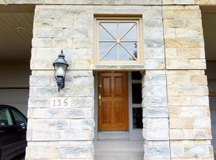 136 N Woodland Rd, Pittsburgh, PA 15232